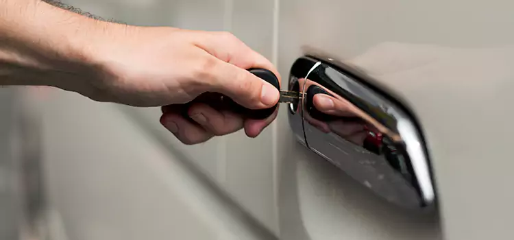 Why Choose Our Auto Locksmith Team in Conway, AR?